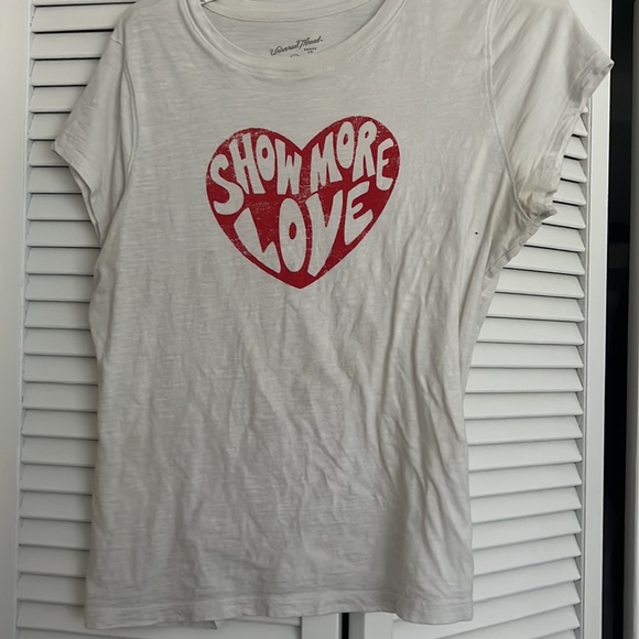 Universal Thread T-Shirt Bundle - Picture 4 of 5